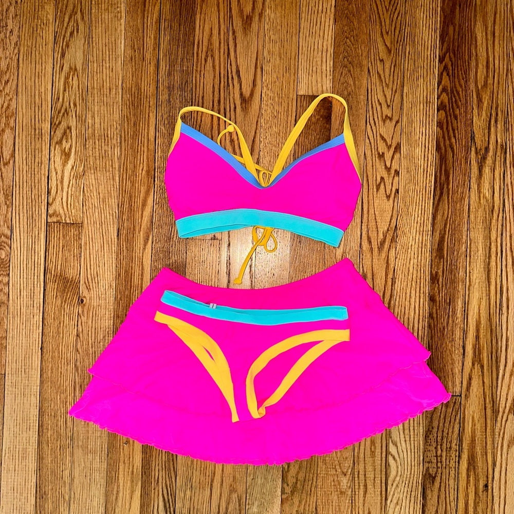NWOT Retro Body Glove bikini set D cup